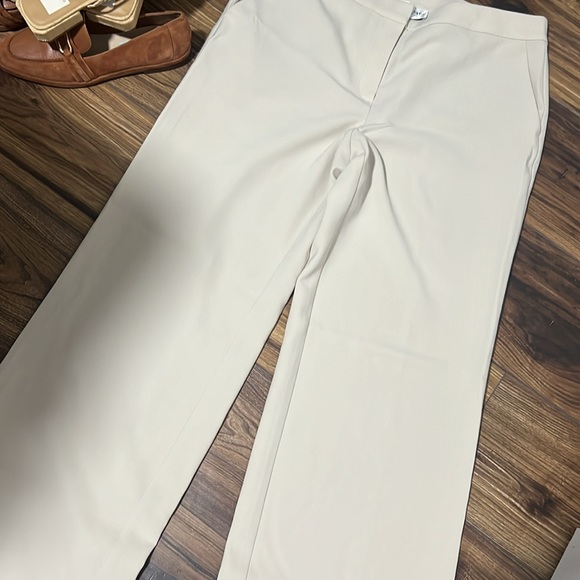 St. John wide leg pants, size 10 - Picture 2 of 6
